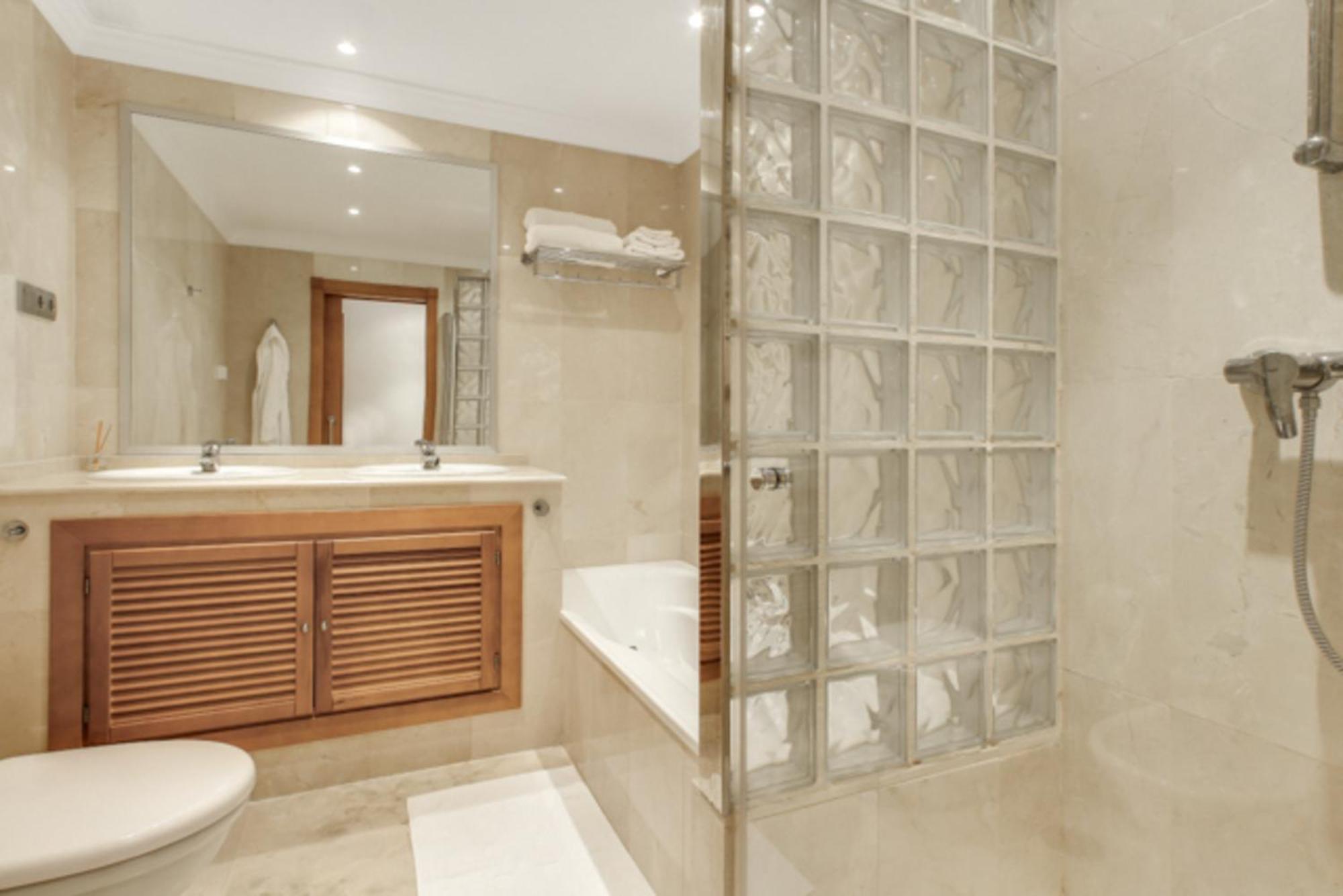 Aloha Hill Club Lluxury 5 Star Golf Resort Near Puerto Banus And Marbella Luaran gambar